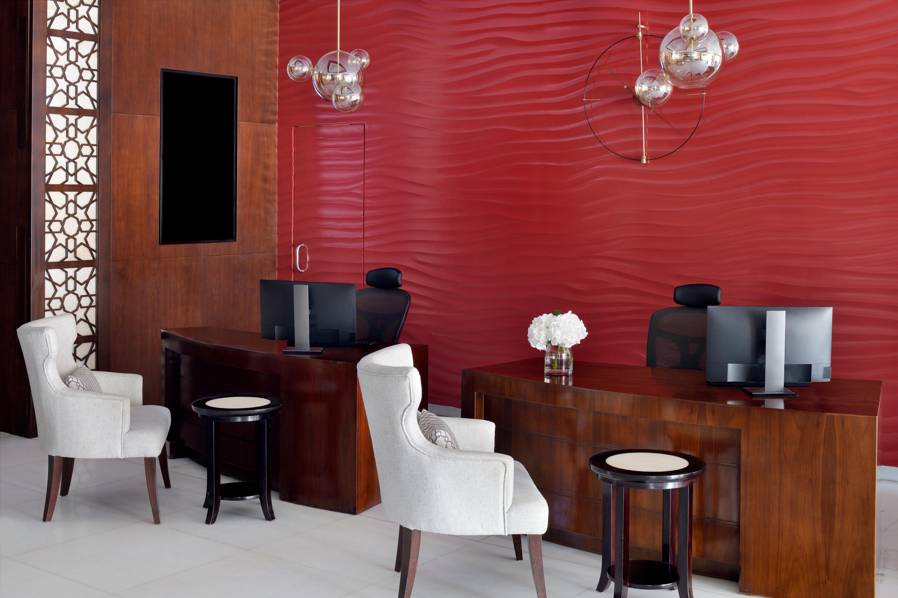Moevenpick Hotel Apartments Al Mamzar Dubaj Exteriér fotografie Wall panels